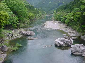 䋴